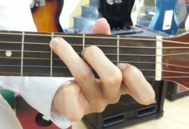 Cách chuyển hơp âm dễ dàng- Guitar Đà Nẵng